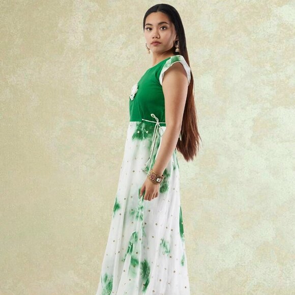 EthnoChic White and Green Shibori Layered Dress | Muvvas Boutique - Picture 2 of 5